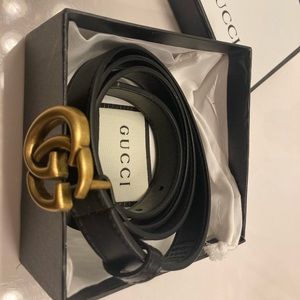 Never worn Gucci belt